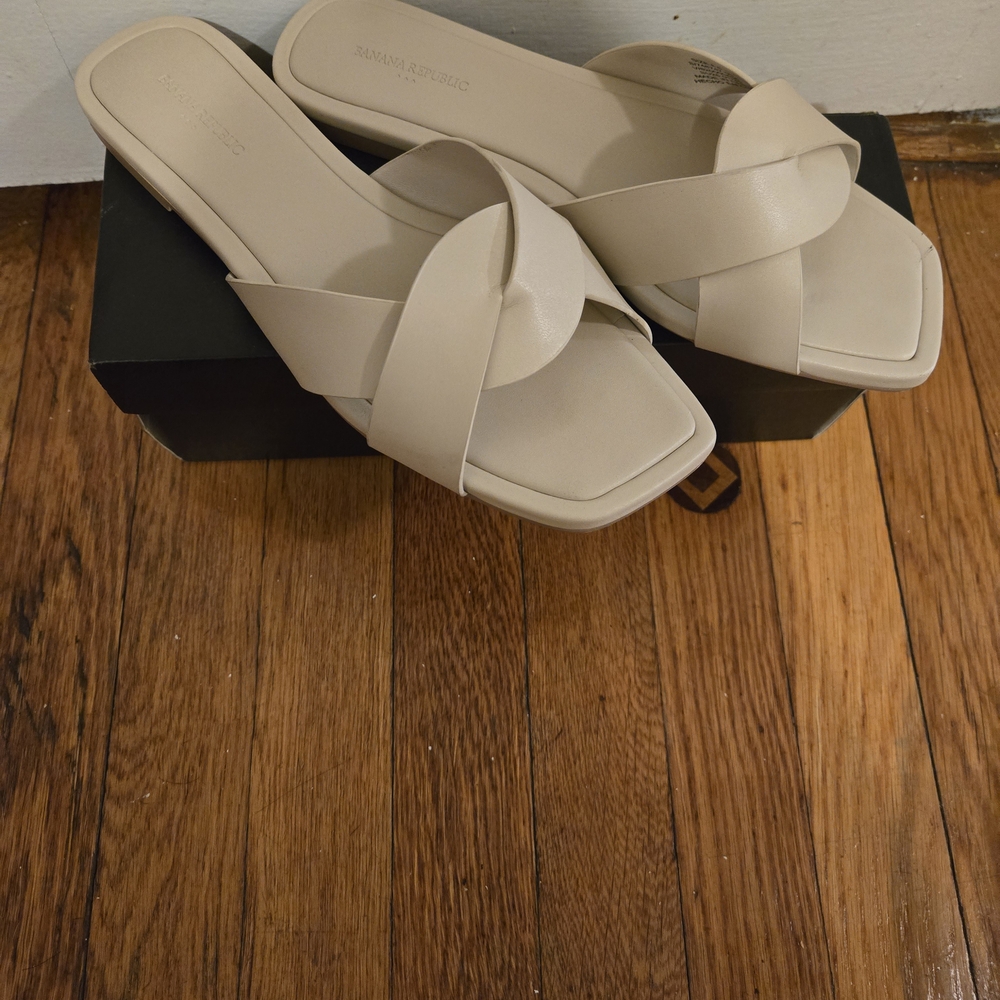 Women's Cream Sandals